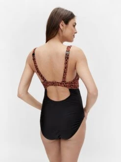 Mamalicious Badpakken Zonder Beugel Bustier Badpak New Mynthe Dames Zwart 8 Mamalicious Badpakken Zonder Beugel Bustier Badpak New Mynthe Dames Zwart -Ulla Popken Verkoop 068b1f65233eff730a511cc52a0cf326