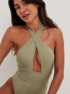 NA-KD Halter Badpakken Badpak Dames Groen -Ulla Popken Verkoop 403cf0208809b8ba8d9391a0b6a9db68