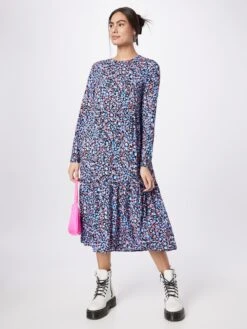 Vero Moda Midi Jurken Jurk SOPHIA Dames Hemelsblauw / Lichtblauw -Ulla Popken Verkoop 5bdc0b6be8cd6152a5a98e13432b7cc4