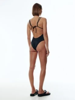 EDITED Badpakken Zonder Beugel Triangel Badpak Letizia Dames Zwart -Ulla Popken Verkoop 66488ba4049414c97468caa1a0588e9d