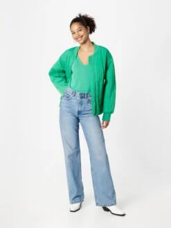 Pieces T-shirts Shirt KAMALA Dames Jade Groen -Ulla Popken Verkoop 6a340c36aa63a81a64e6be6589e2dcac