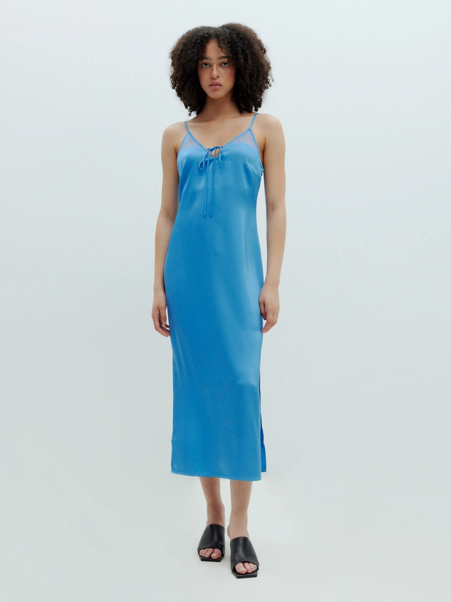 EDITED Midi Jurken Jurk Kami Dames Blauw 6 EDITED Midi Jurken Jurk Kami Dames Blauw - Afbeelding 4