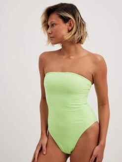 NA-KD Bandeau Badpakken Bandeau Badpak Dames Lichtgroen