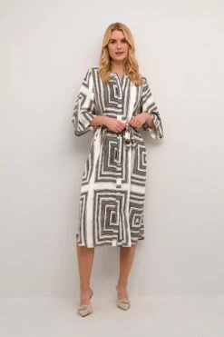 Kaffe Midi Jurken Jurk Kaline Dames Sand 8 Kaffe Midi Jurken Jurk Kaline Dames Sand -Ulla Popken Verkoop c5e4cf637c81611db4978c675da73af3