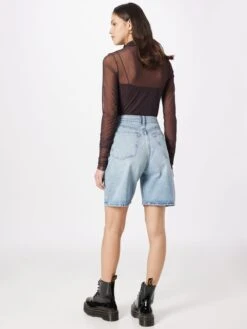 WEEKDAY Denim Shorts Regular Jeans Dandy Dames Lichtblauw -Ulla Popken Verkoop e07f84067b45c7f65efeec5398e0df75