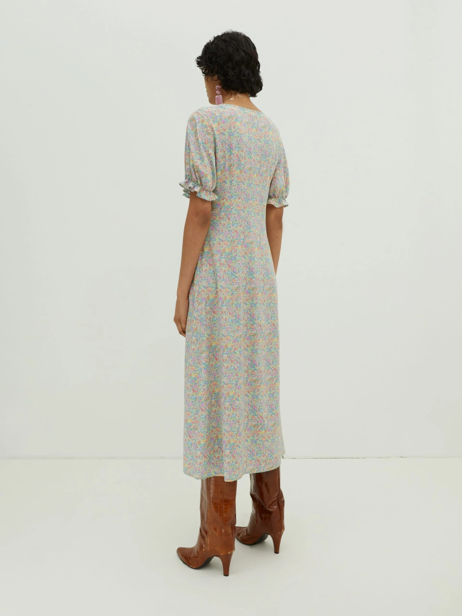 EDITED Midi Jurken Jurk Raina Dames Gemengde Kleuren 6 EDITED Midi Jurken Jurk Raina Dames Gemengde Kleuren - Afbeelding 4